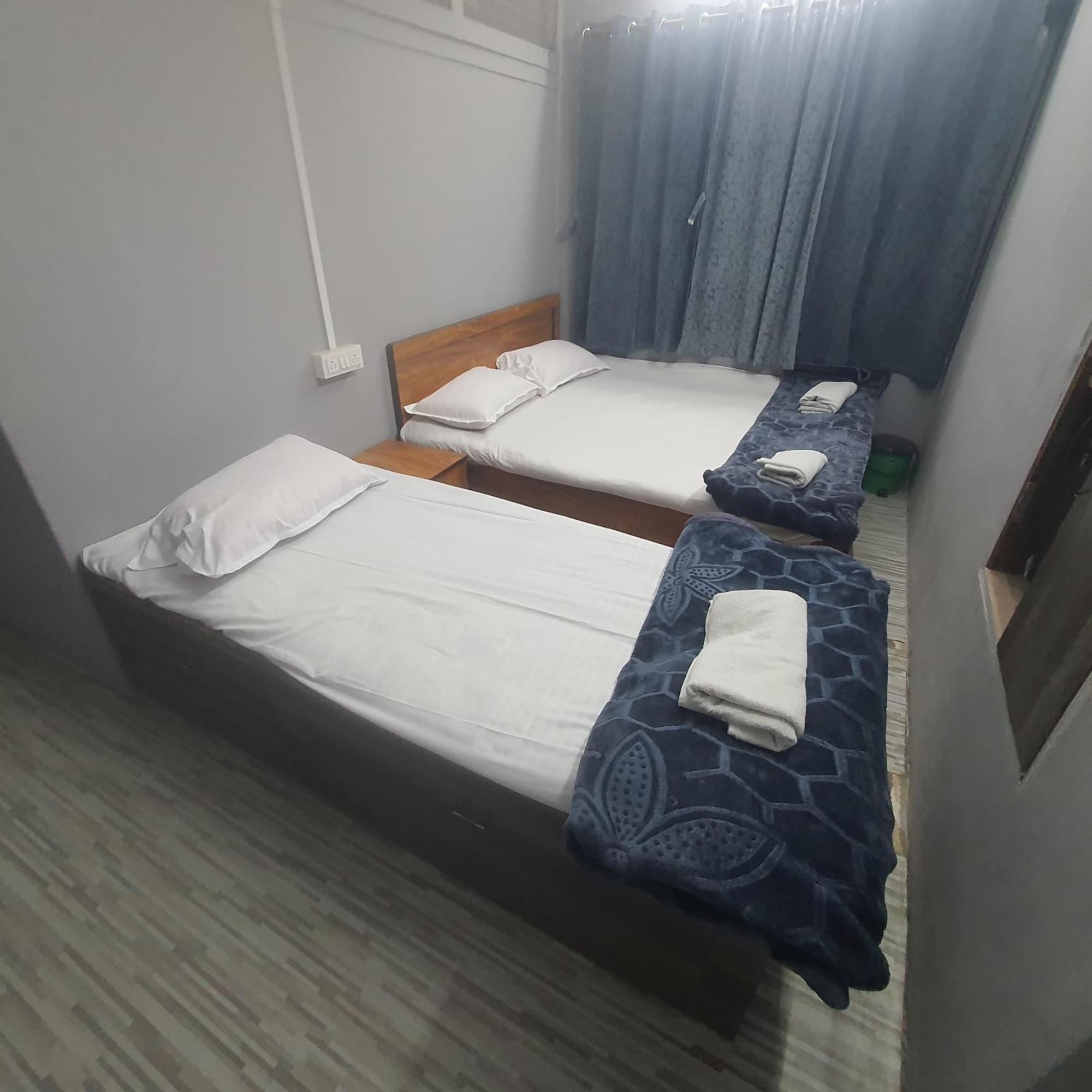 Hotel Family Stay Beside Railway Station Aurangabad  Exterior photo